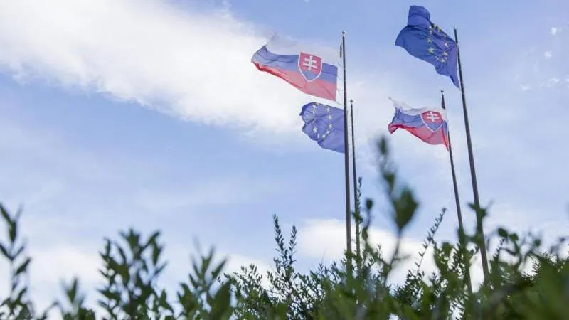 Slovakia Opposes Blanket Ban on Russians Entering the EU