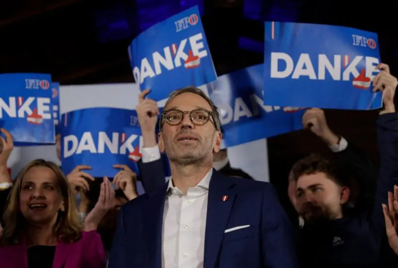 Austria: Ruling coalition walks in the footsteps of its German counterparts — out of touch with voters