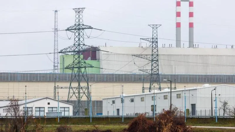 Reuters: Hungarian PM Says Paks Nuclear Plant May Be Halted for Weeks
