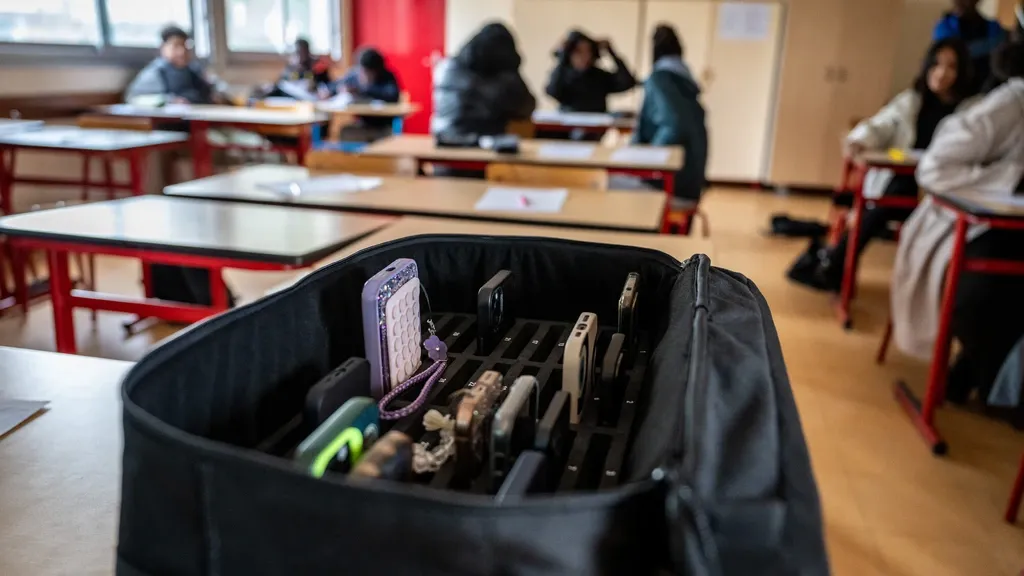French parliament approves ban on social media for under-15s to protect children