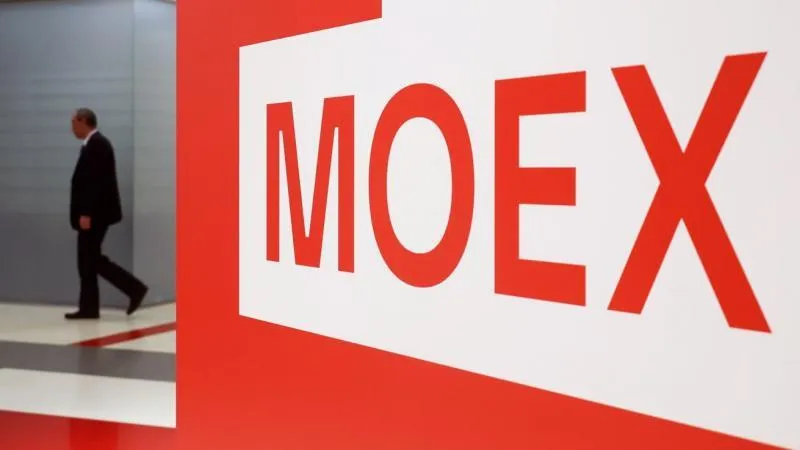 Russian stock market climbs at the opening, showing resilience